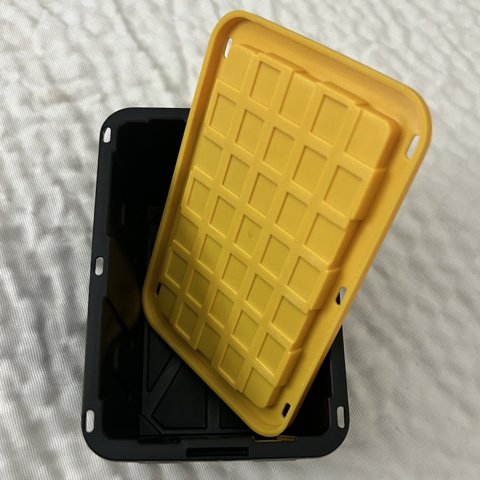 Lowes Lowe's Teeny Totes, X-Small, .38 Quarts, Black Tote W/Yellow Lid Mini Tote