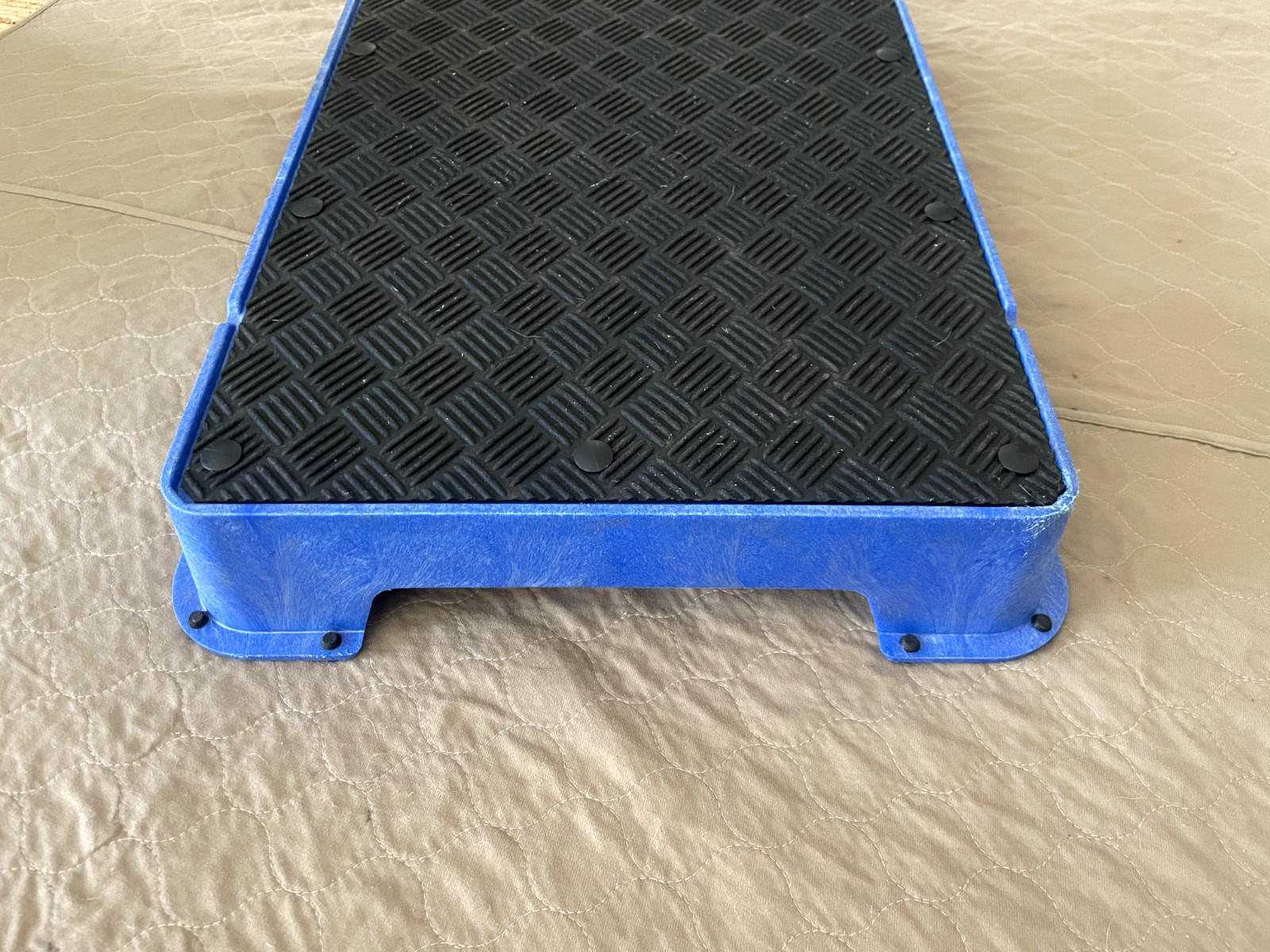 Cato Board Dog Training Platform Blue Rubber Surface | Place Board Obedience Agi