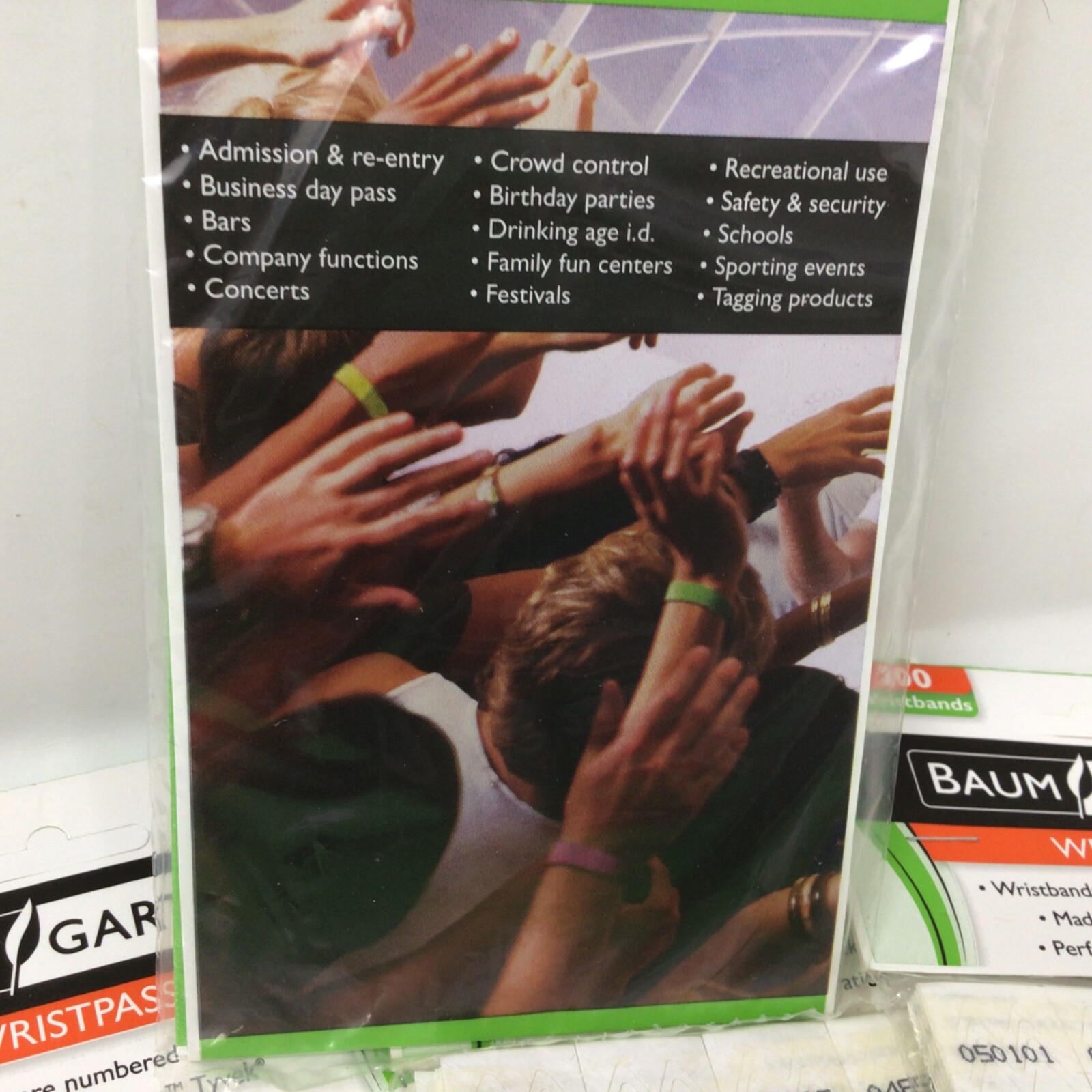 500 Count Tyvek Baumgartens Wristband Wristpass 85060 Security numbered Green