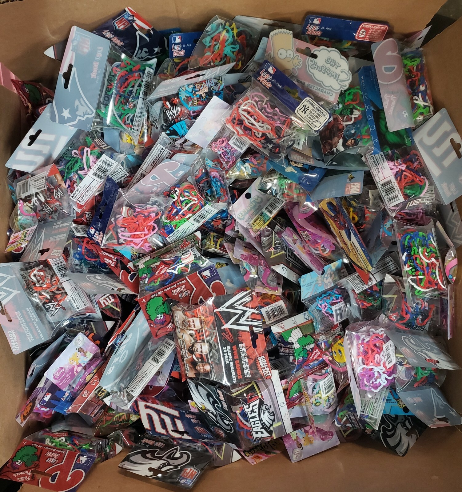 220 ASST. LIC'D CHARACTER RING & SPORT/WRESTL. SILLY BANDZ $70+ RETAIL NIP 13PKS