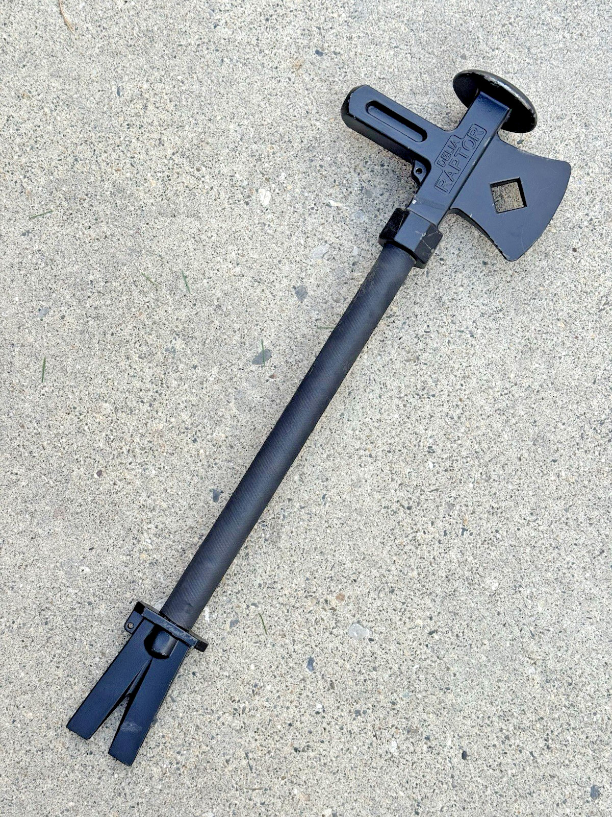 DELIA TACTICAL RAPTOR RESCUE AND BREACHING TOOL HEAVY DUTY MADE IN USA
