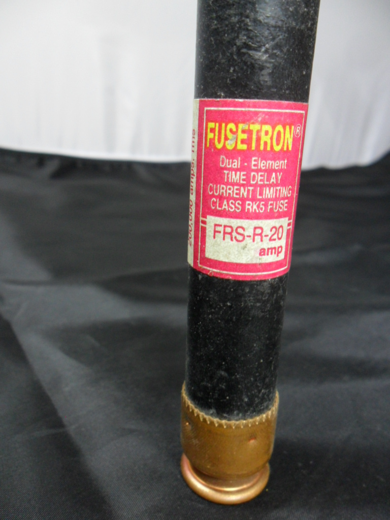 Nice Lot Bussmannn Fusetron FRS-R-20 Amp Fuses Class RK5 600 Volts