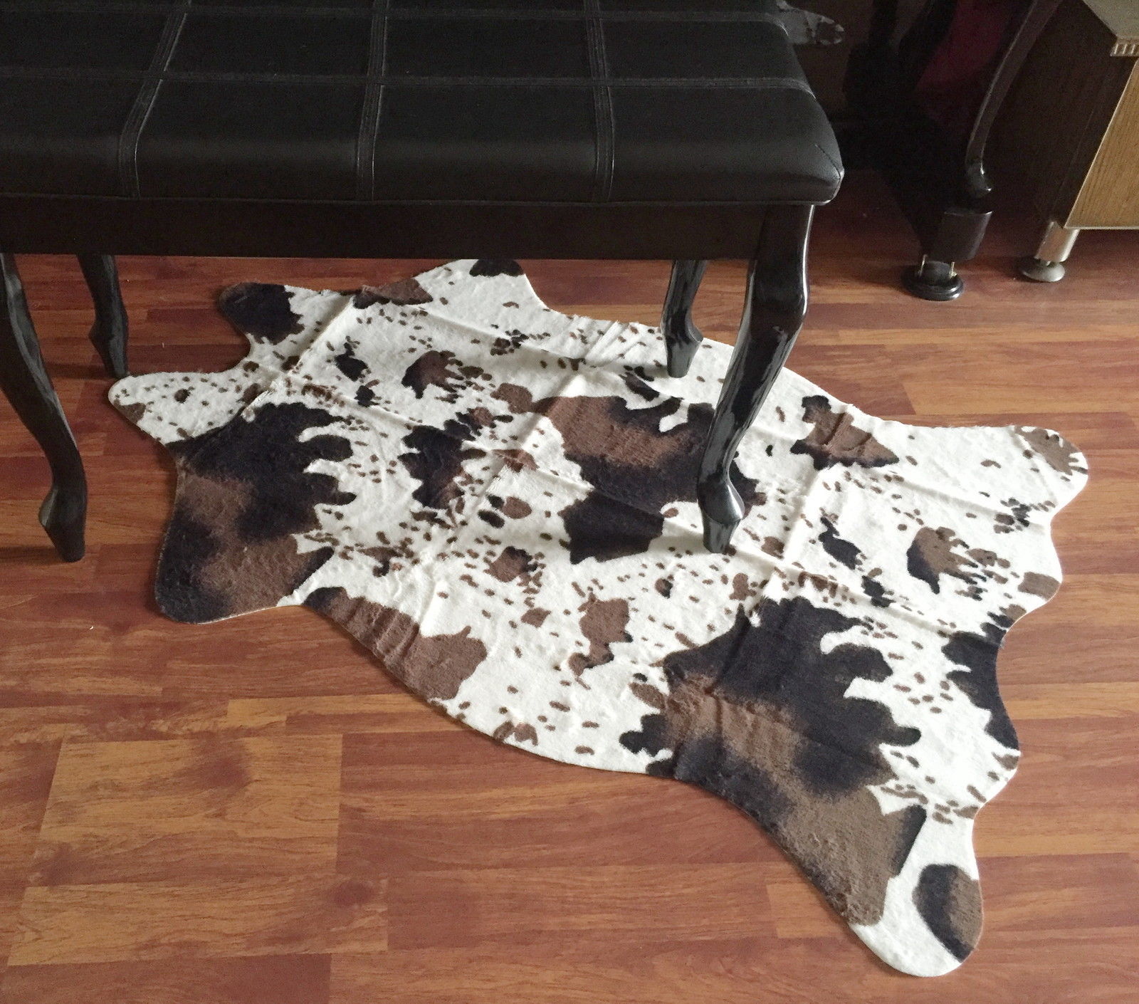 COWHIDE RUGS Area Rugs Cow Skin Hide COWHIDE 3.6x2.5 Feet Faux Leather Carpe