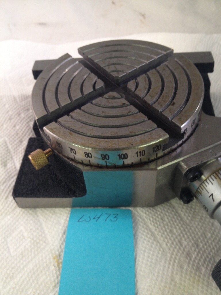 1 NEW 4" VERTICAL / HORIZONTAL ROTARY TABLE WITH CLAMPING KIT. NICE SET. (W473)