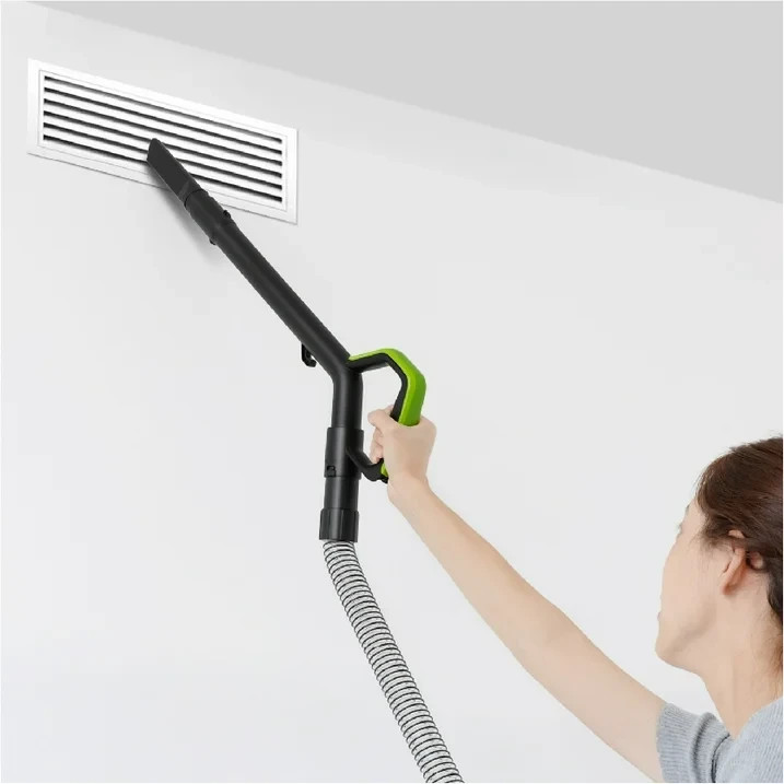 Eureka Airspeed Bagless Upright Vacuum Ultra Lightweight NEU100 Green/Black New