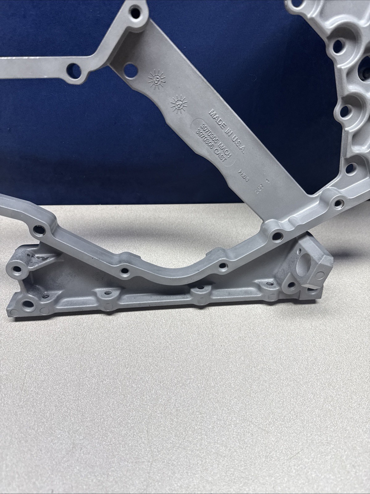 5.9L Cummins TIming Gear Housing 3970305 3970306 TIMING COVER 03-07 Ram 2500