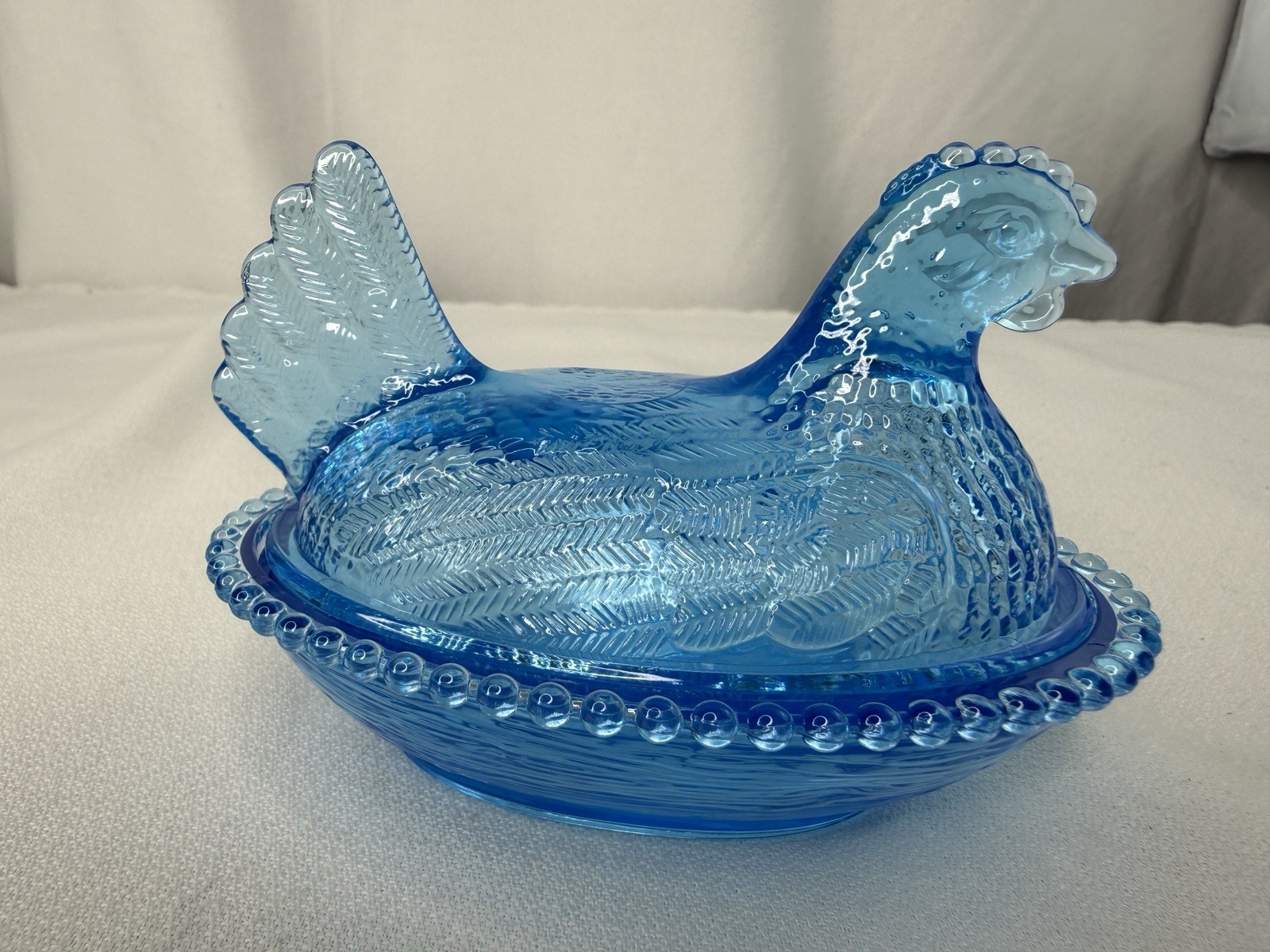 New Production Indiana Style Acrylic Plastic Hen On Nest Chicken Dish (Blue)