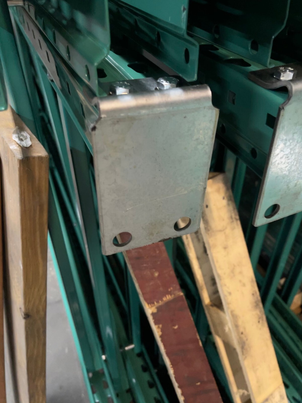 (10) Pallet Racking Universal Foot Plates for Uprights, Nuts and Bolts included