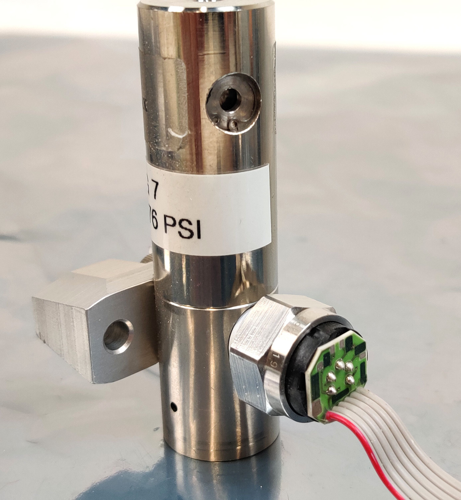 Airgas Y11-PE100 Gas Pressure Regulator 4500 PSIG, Out: 75 PSIG