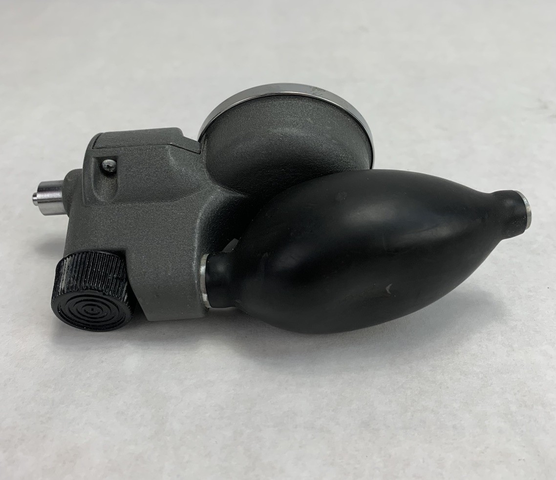 Welch Allyn Tycos Classic Hand Aneroid Sphygmomanometer Blood Pressure Gauge