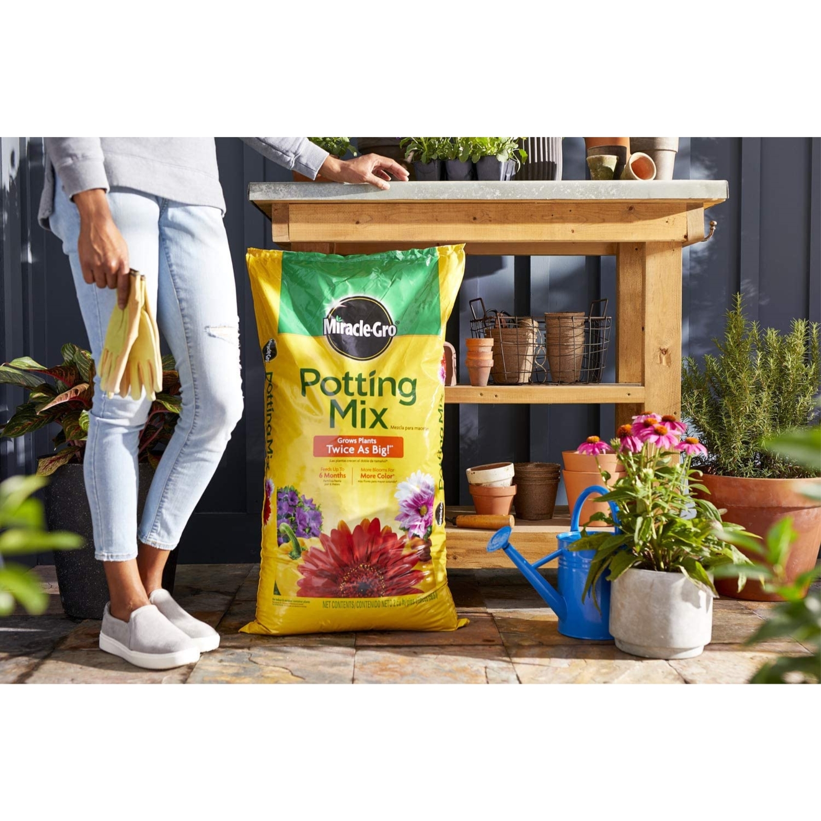 Miracle-Gro Potting Mix - 2 CUFT