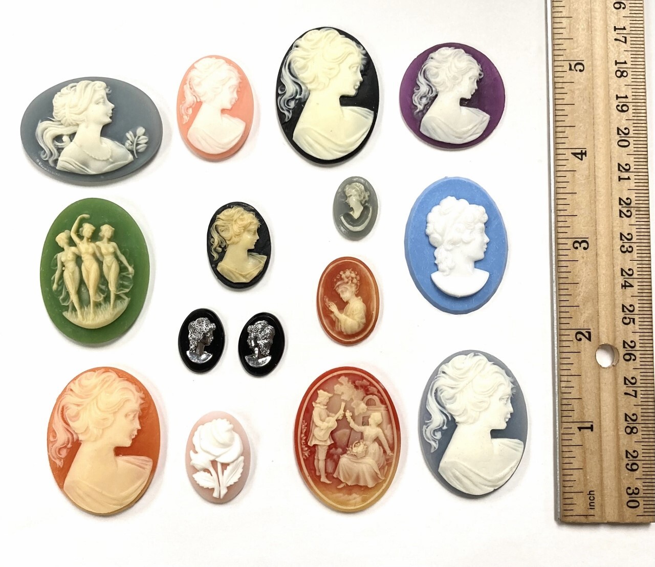 15 Vintage Assorted Resin Acrylic Cameos - DIY Jewelry Making & Repair Craft C80
