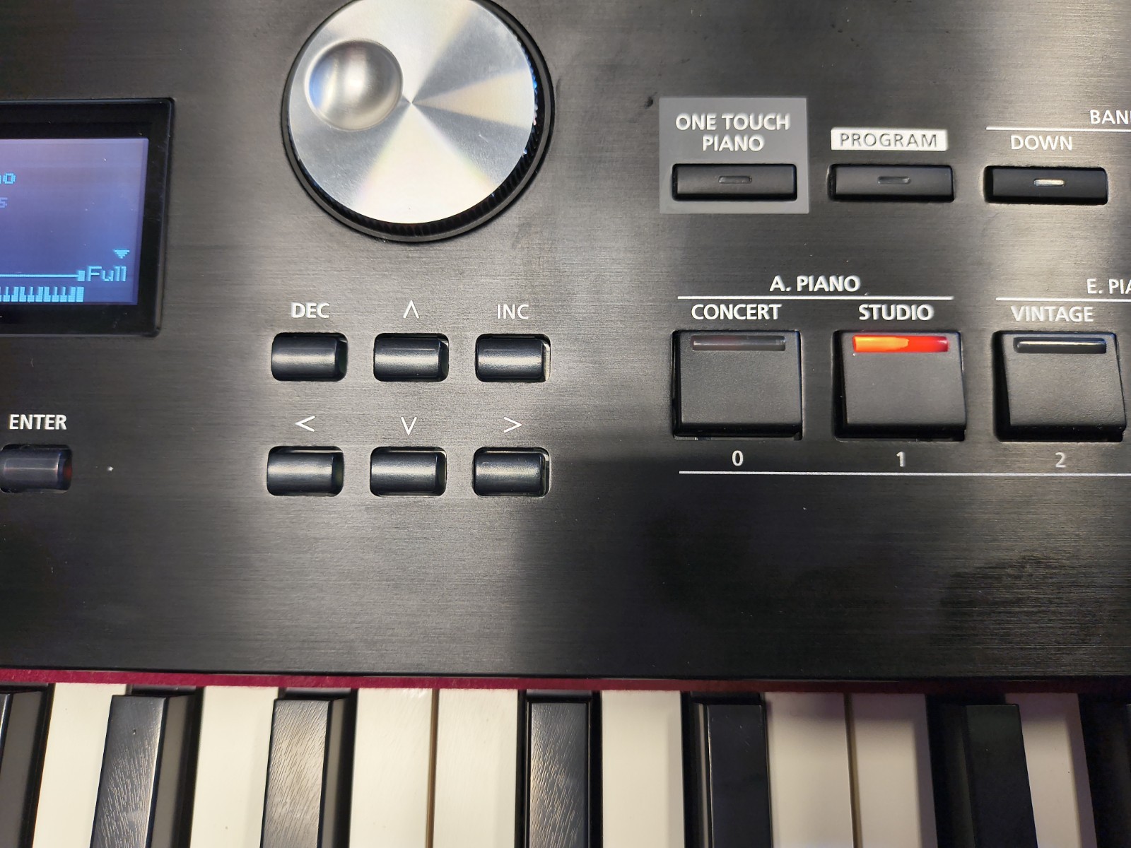 Roland RD-2000 EX digital stage piano in black, used with issues