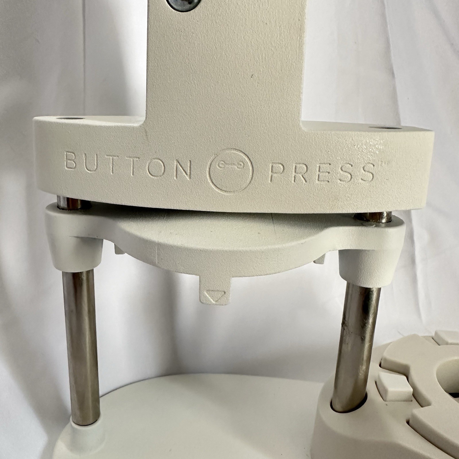 We R Memory Keepers Button Press All-In-One Kit – 3 Size Button Maker