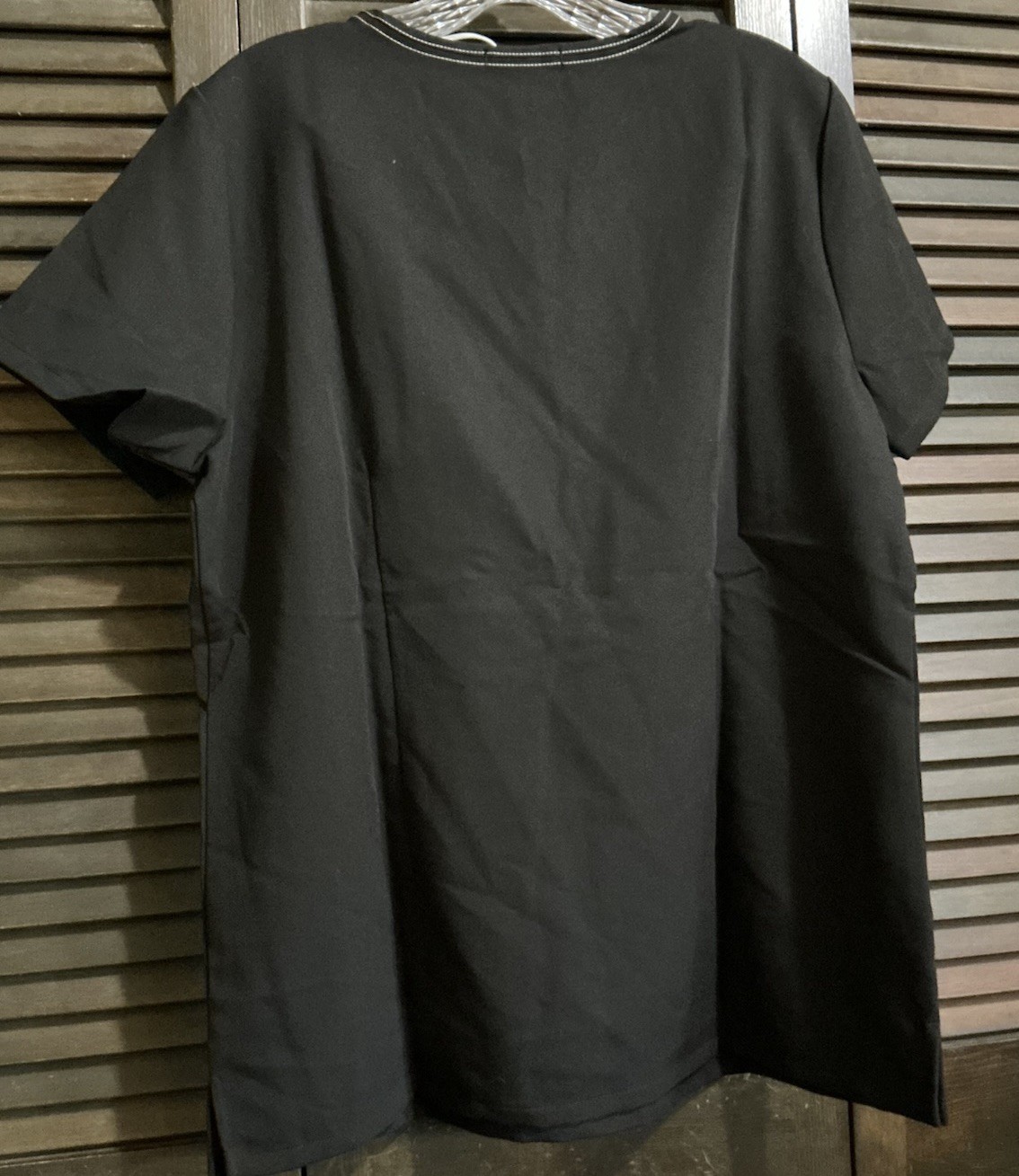 FIGS NWT Scrub Top Black Bei Classic Cargo Pocketed Technical Collection Sz L