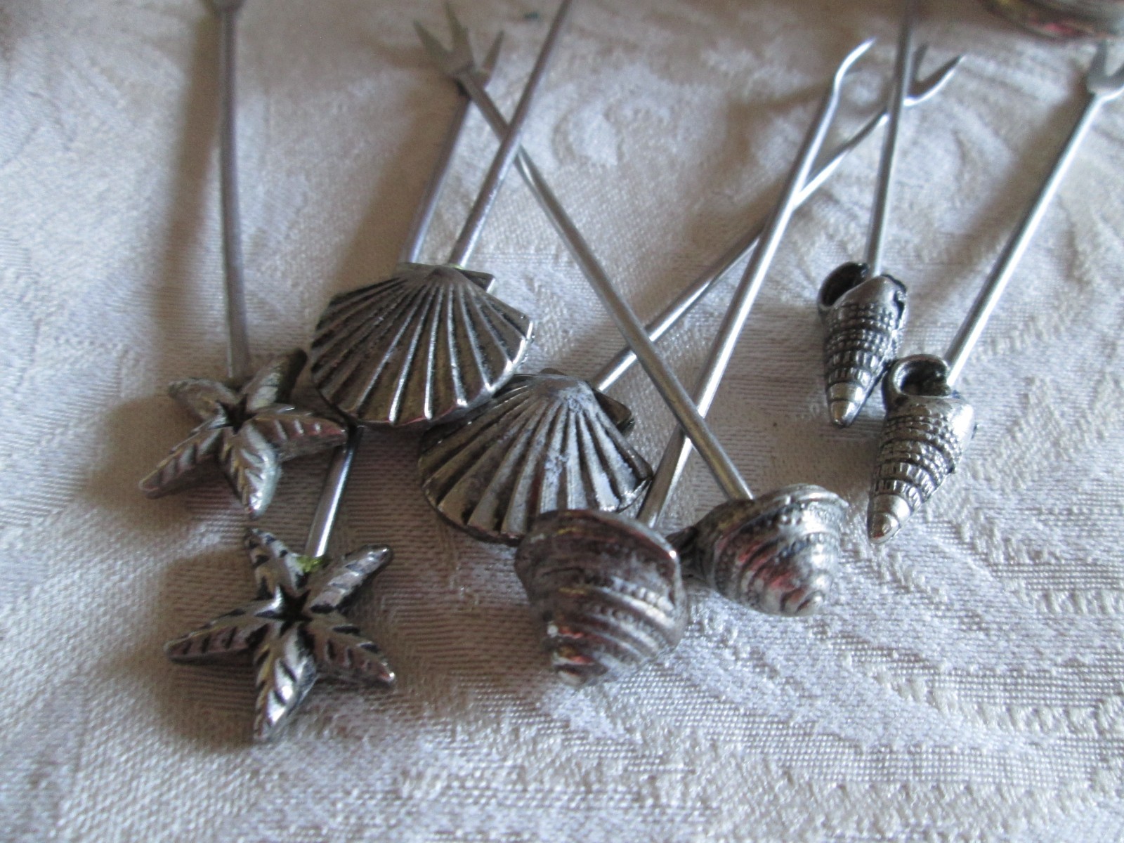 Vintage pewter 8 shell cocktail picks & holder