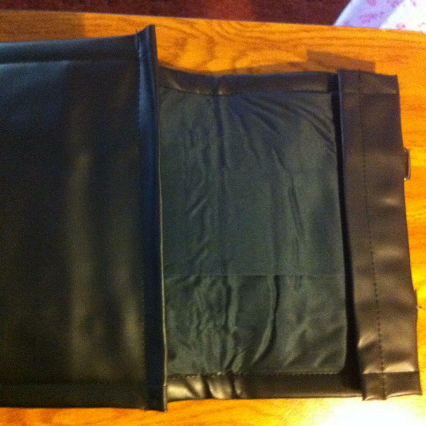 Carry All Safe & Sound Knife Roll w/Handle Holds Approx. 60 Pocket Knives AC90