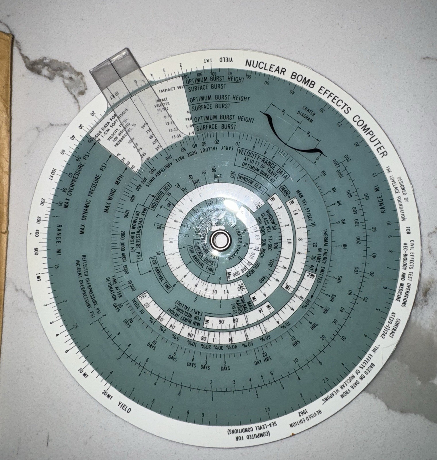 Military NUCLEAR BOMB EFFECTS COMPUTER Army US Calculator Slide Rule plastic