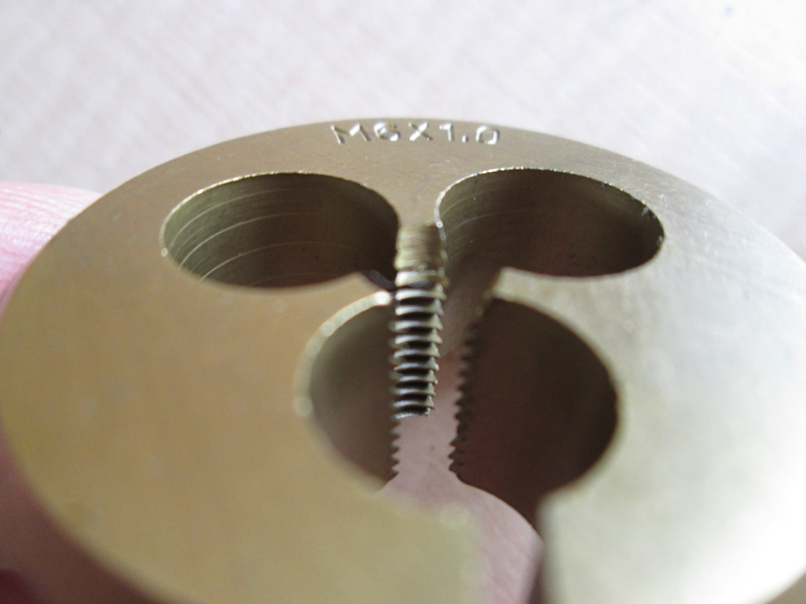 NEW M6 M6x1.0 Metric Die 1.5" Titanium Nitride Coated HSS Steel Slotted #T16BA