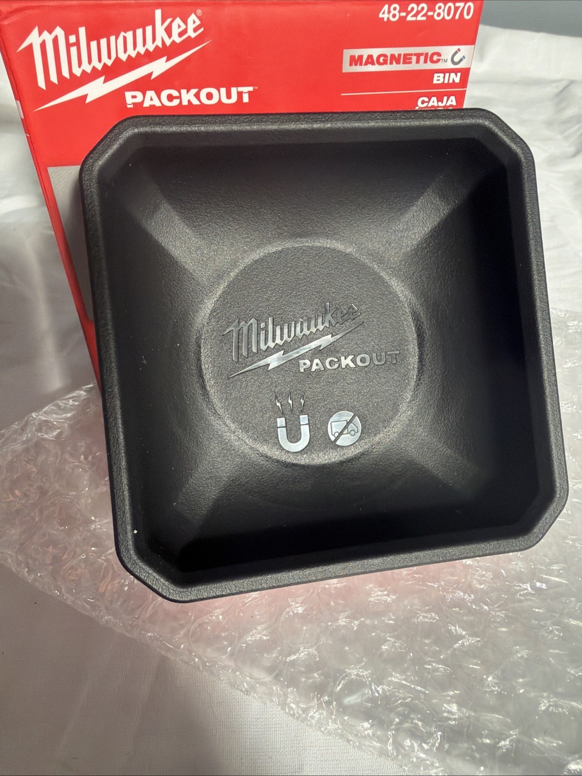 NEW Milwaukee 48-22-8070 PACKOUT Magnetic Wall Mounted Bin