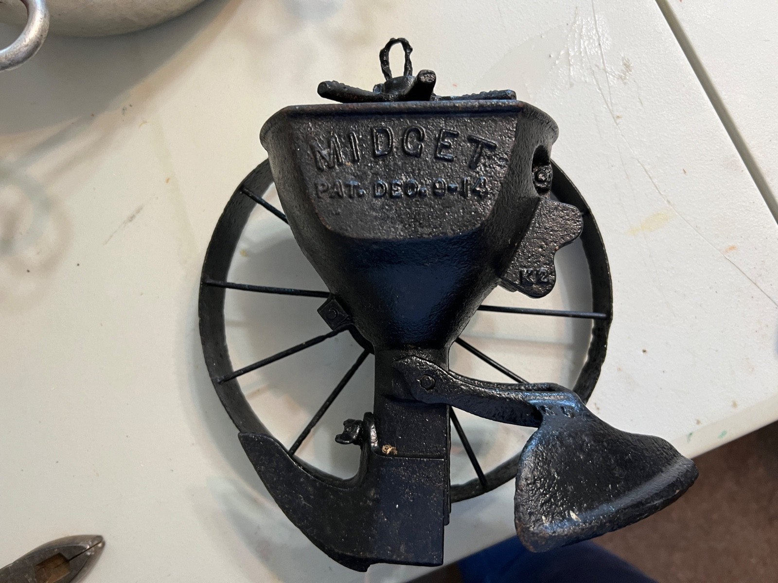 VTG/ATQ “Midget” Garden Seeder Pat Dec 9 14, Display only, doesn't not rotate