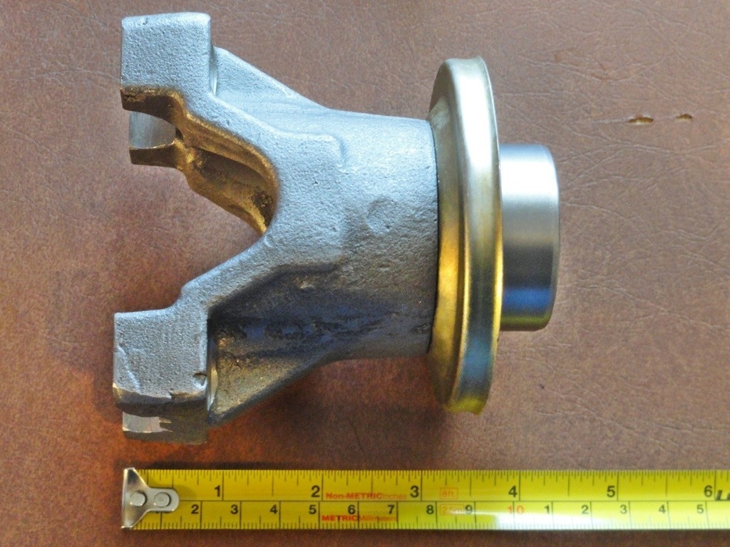 1330 SHORT WIDE Rear End Yoke for 9 inch Ford