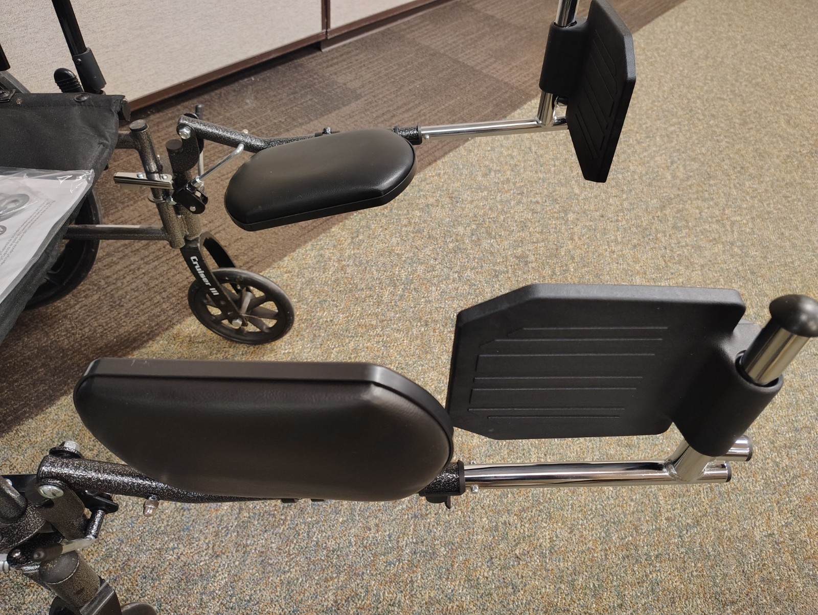 Pair Universal Elevating Leg Foot Rest Legrest Manual Wheelchair Wheel Chair New