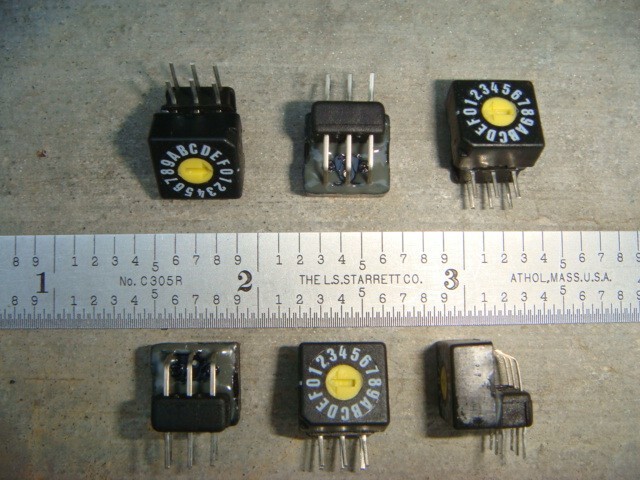 LOT of TEN (10) 16-position Rotary HEXADECIMAL SWITCHES -- New & Unused
