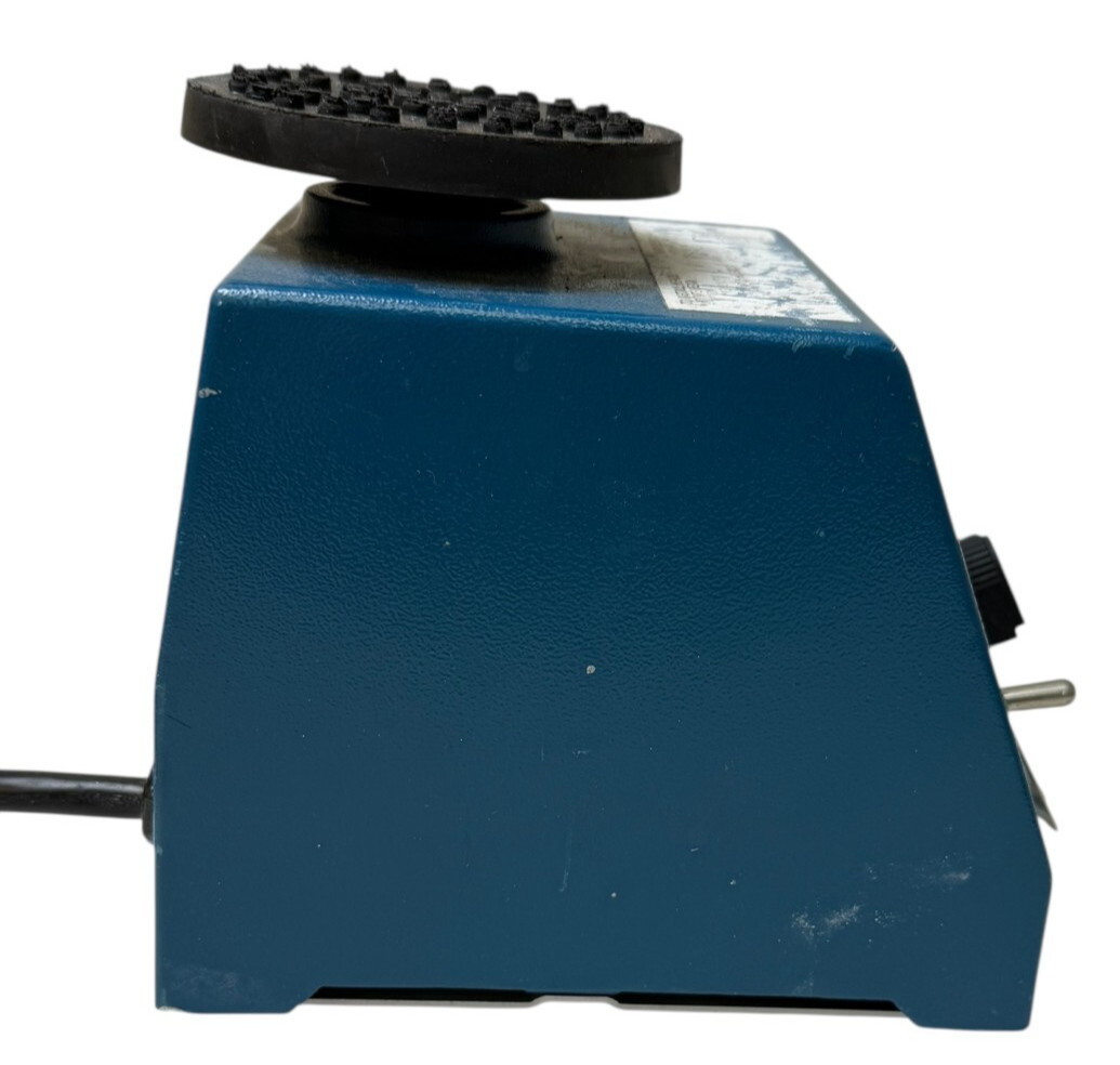 (G560) Vortex-Genie SI-0236 2 Shaker, 600 to 3200 RPM /Vortex-Genie -G560