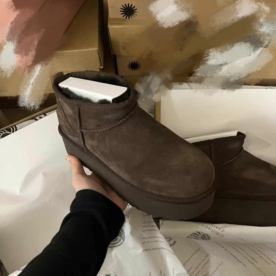 UGG Classic Ultra Mini Platform Boots Burnt Cedar Women's New