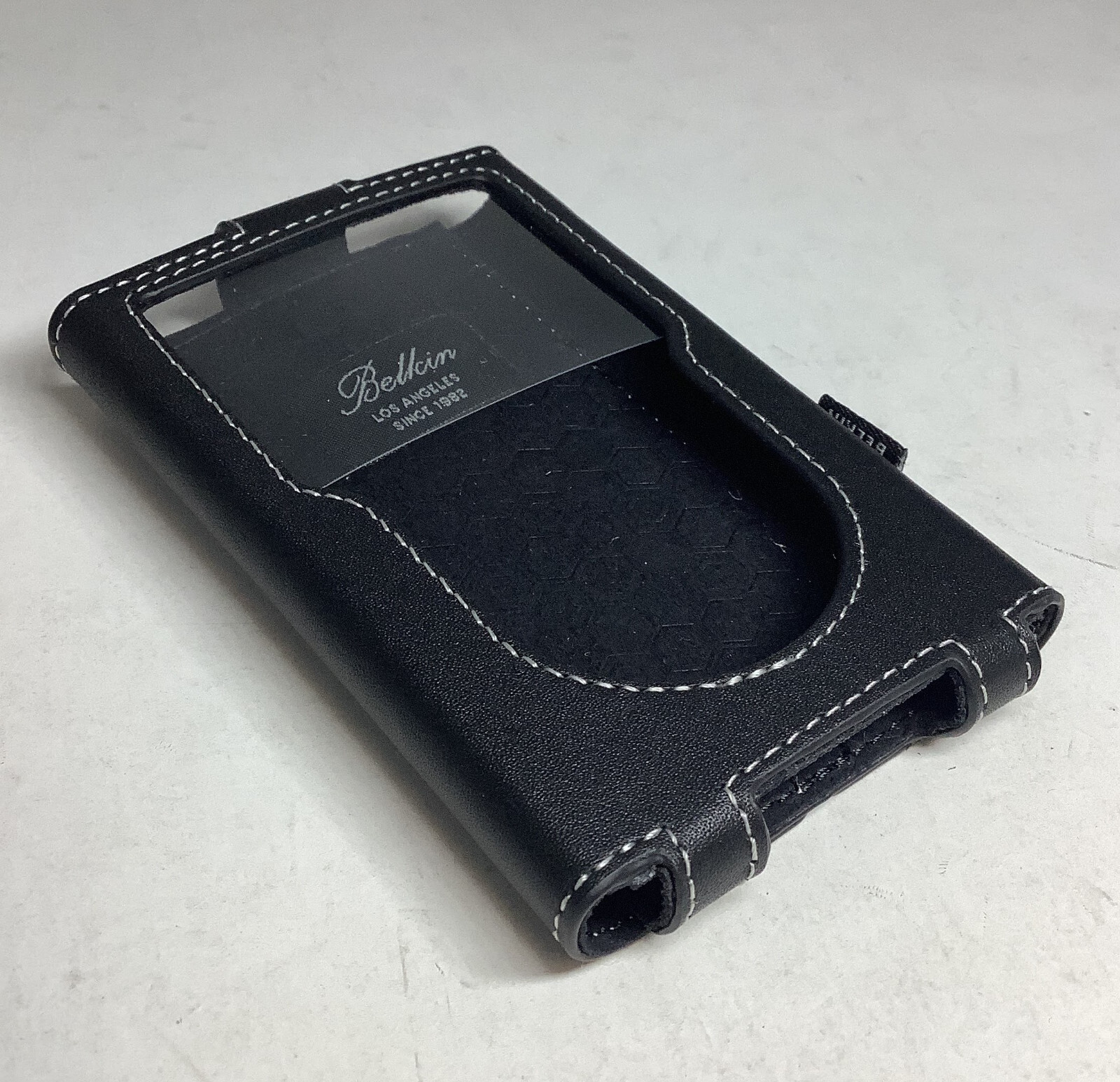 BELKIN Leather Case for iPod Classic 5G 6G 7G 30GB 60GB 80GB 120GB 160GB F8Z205