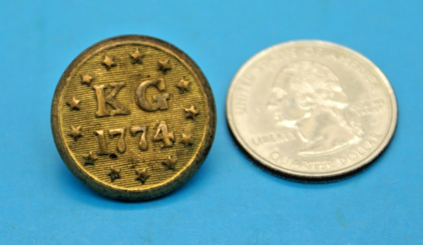 RARE KG 1774 KENTISH GUARDS RHODE ISLAND UNIFORM BUTTON G.W. SIMMONS ANTIQ ORIG