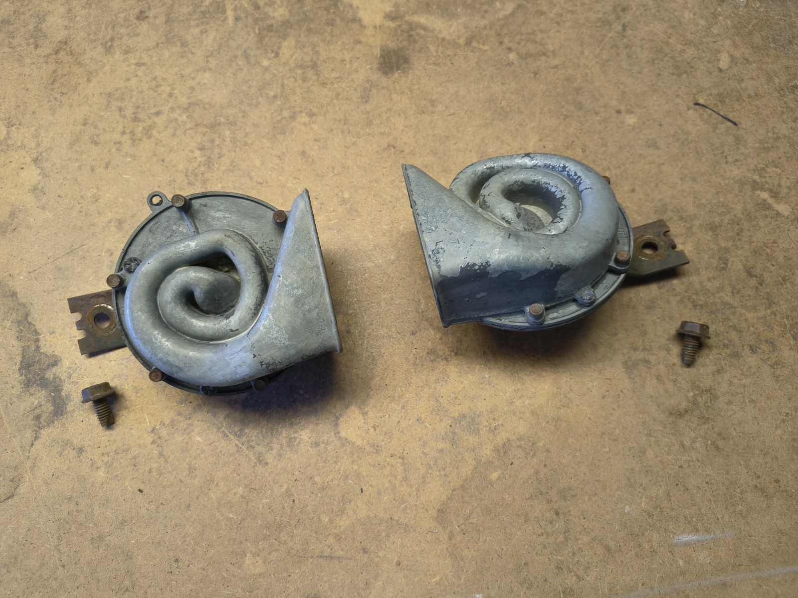 1965-1966 Ford Galaxie HORNS Hi & Lo FOMOCO  500 XL FULL SIZE FORDS