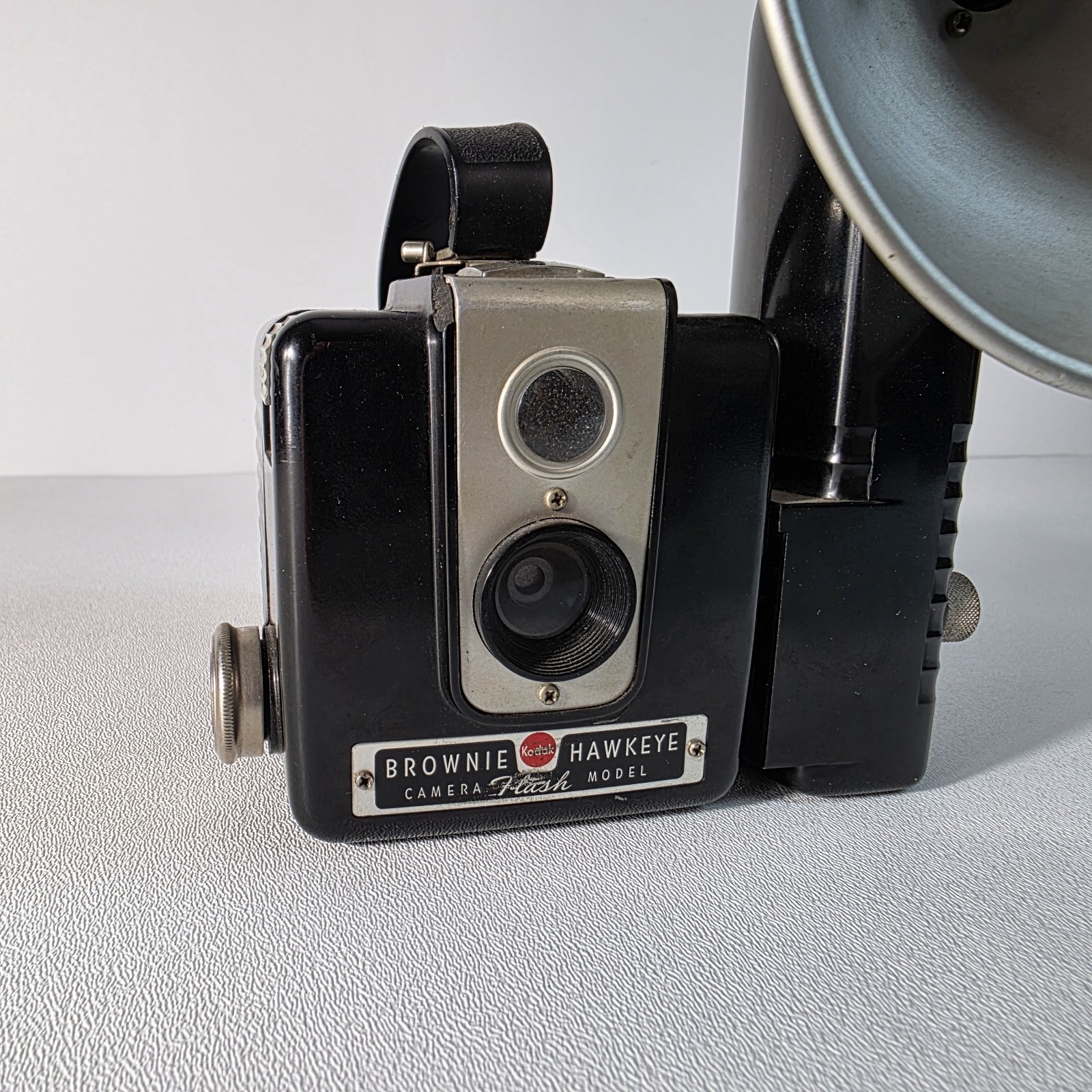 Antique Vintage Kodak Brownie Hawkeye Camera Flash Model
