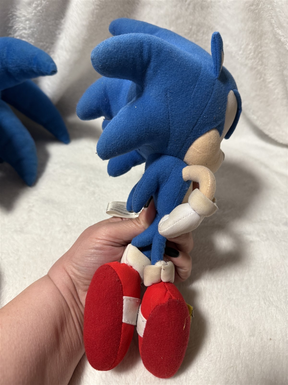 LOT OF 2 SONIC THE HEDGEHOG PLUSH STUFFED TOYS "COULD USE CLEANING"