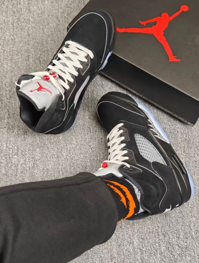 Jordan Air Jordan 5 "BLACK METALLIC REIMAGINED" Retro Basketball Shoes