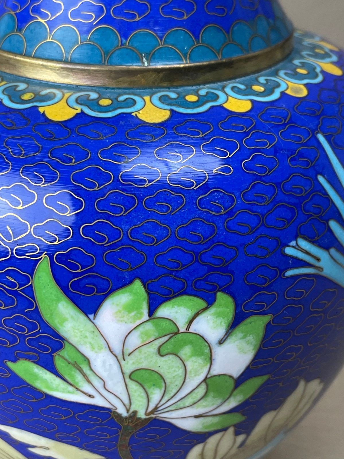 Vintage Chinese Cloisonne Enamel Vase Blue Chrysanthemum Floral Brass 10”