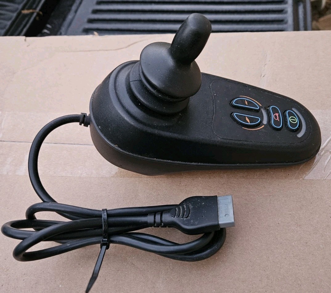 PG DRIVES VR2 JOYSTICK – 4-KEY POWER CHAIR CONTROLLER D50677.01 Tested D50677