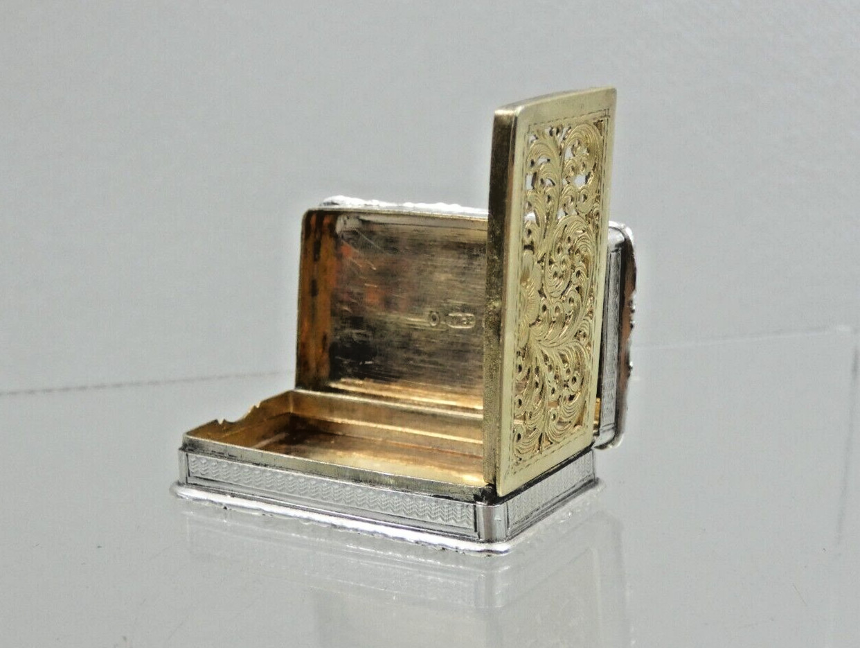 RARE 1810 ENGLISH GEORGIAN STERLING SILVER CASTLE TOP VINAIGRETTE ARCHITECTURAL