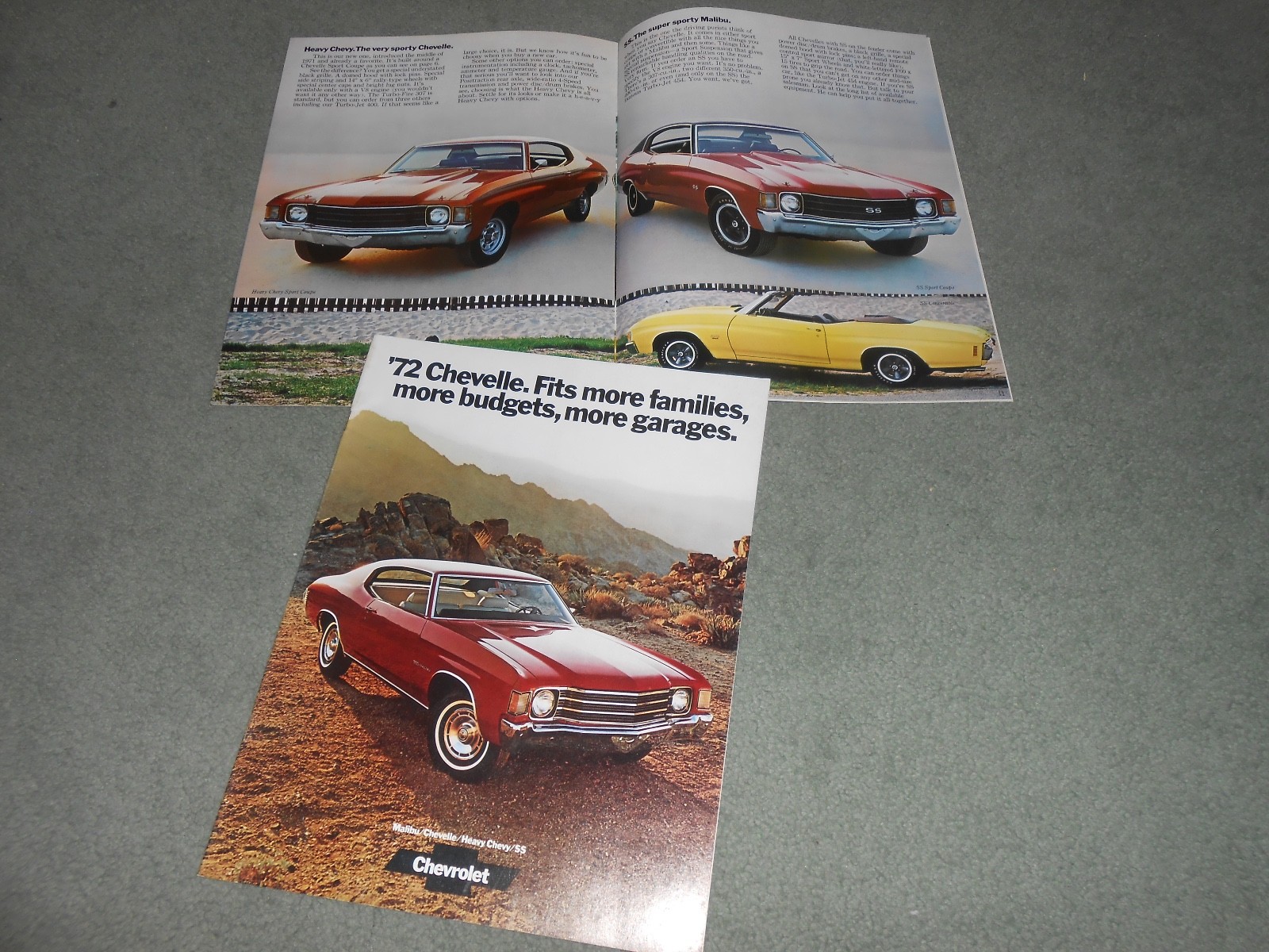 1972 CHEVELLE BROCHURE / '72 MALIBU SS HEAVY CHEVY / BIG ORIGINAL 16 p. CATALOG