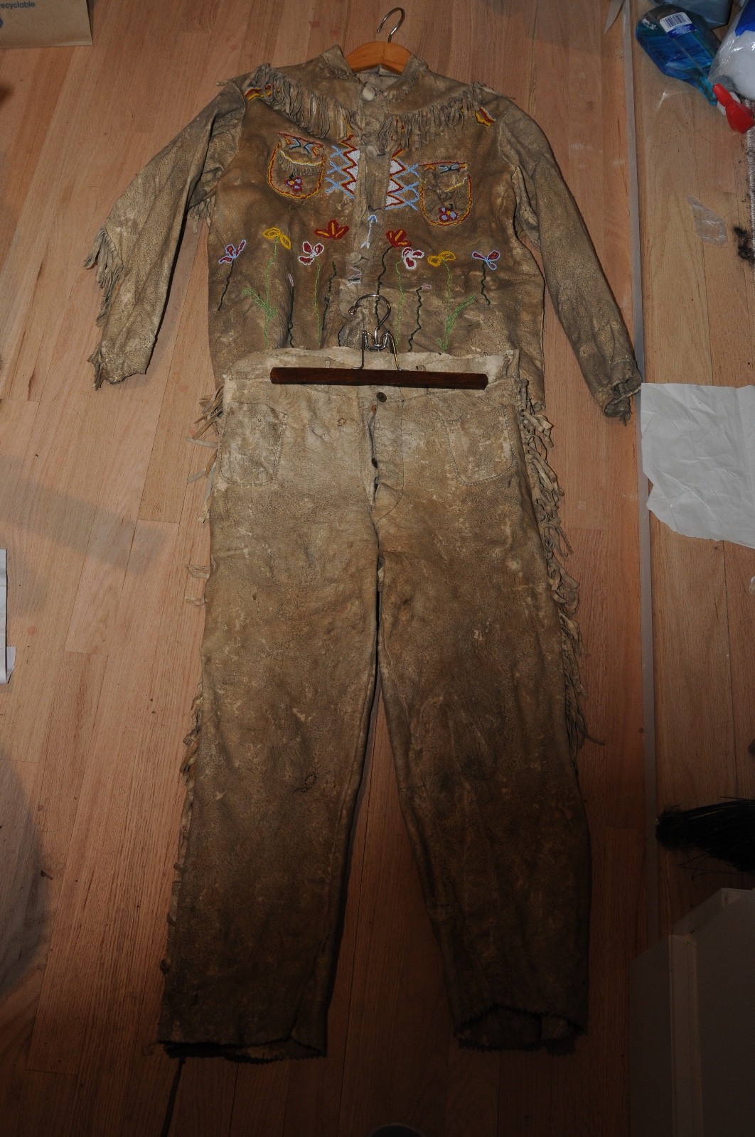 Early Vintage Native American Deer Skin Buck Skin Beaded Shirt and Pants Old****