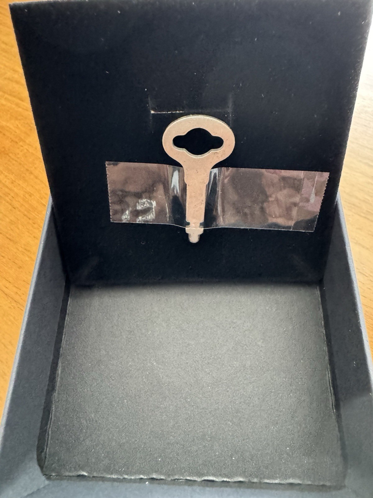 Vintage Case Key 124428 for Singer Sewing Machine Bentwood Carrying Case