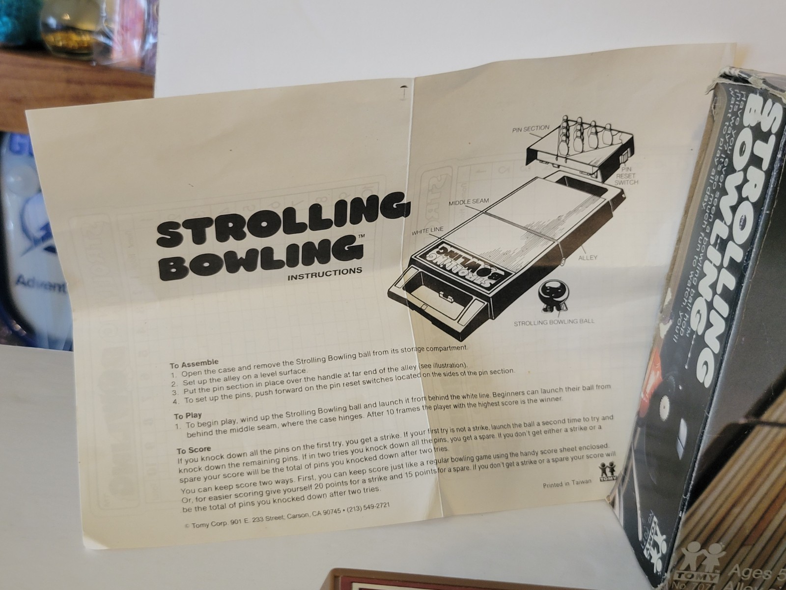 VINTAGE 1980s TOMY WIND UP STROLLING BOWLING GAME WITH BOX WORKING