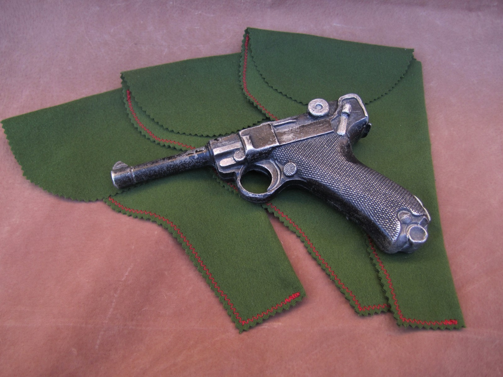 PISTOL SLEEVE PROTECTOR FOR MAUSER WW2 P08 LUGER  FOR HARDSHELL HOLSTER  USE 🔥