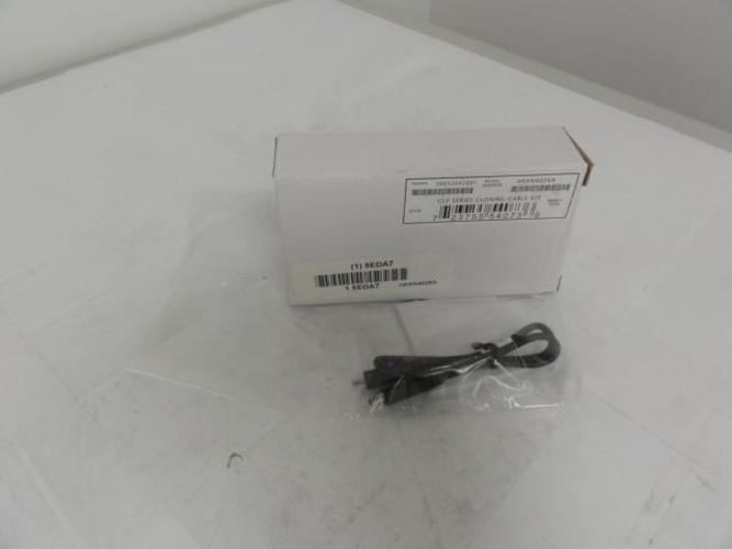 197034 New In Box; Motorola HKKN4026A CLP Series Cloning Cable Kit