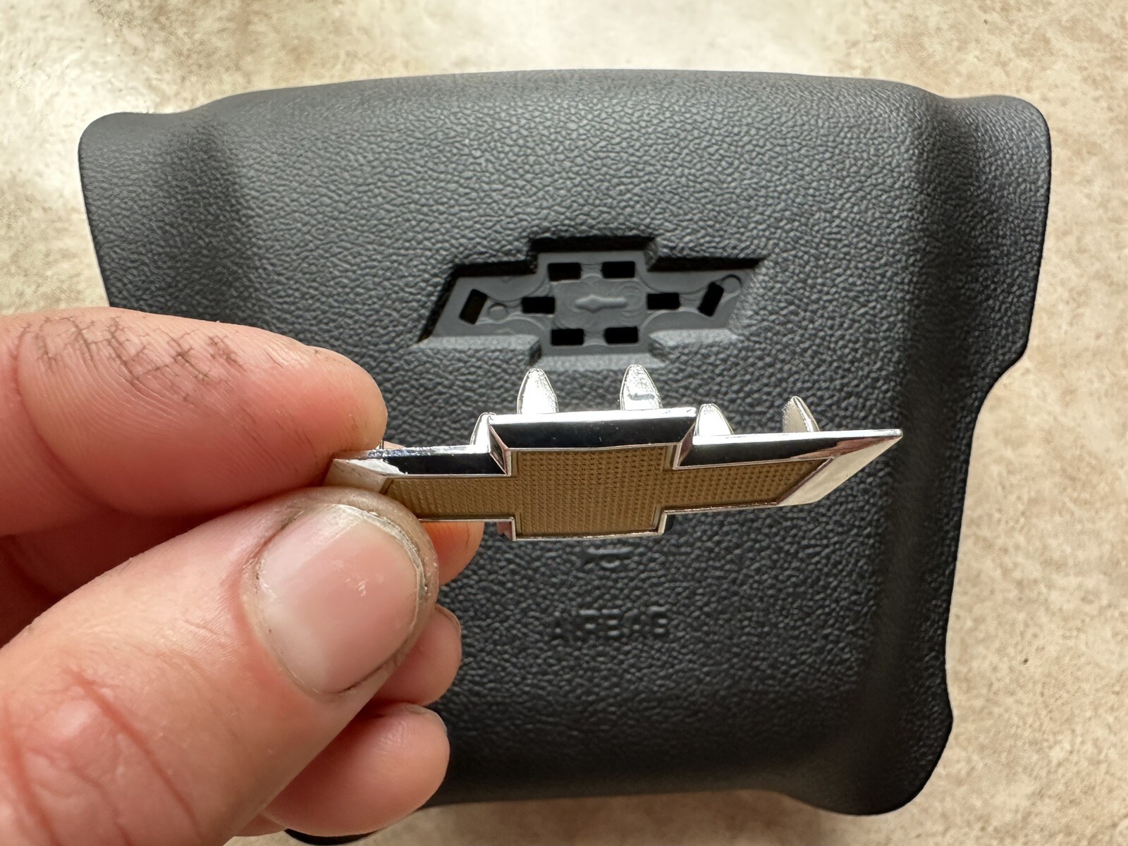 Steering Wheel Cover 2014-2019 14 15 16 17 18 Chevrolet Silverado HD 2500 3500