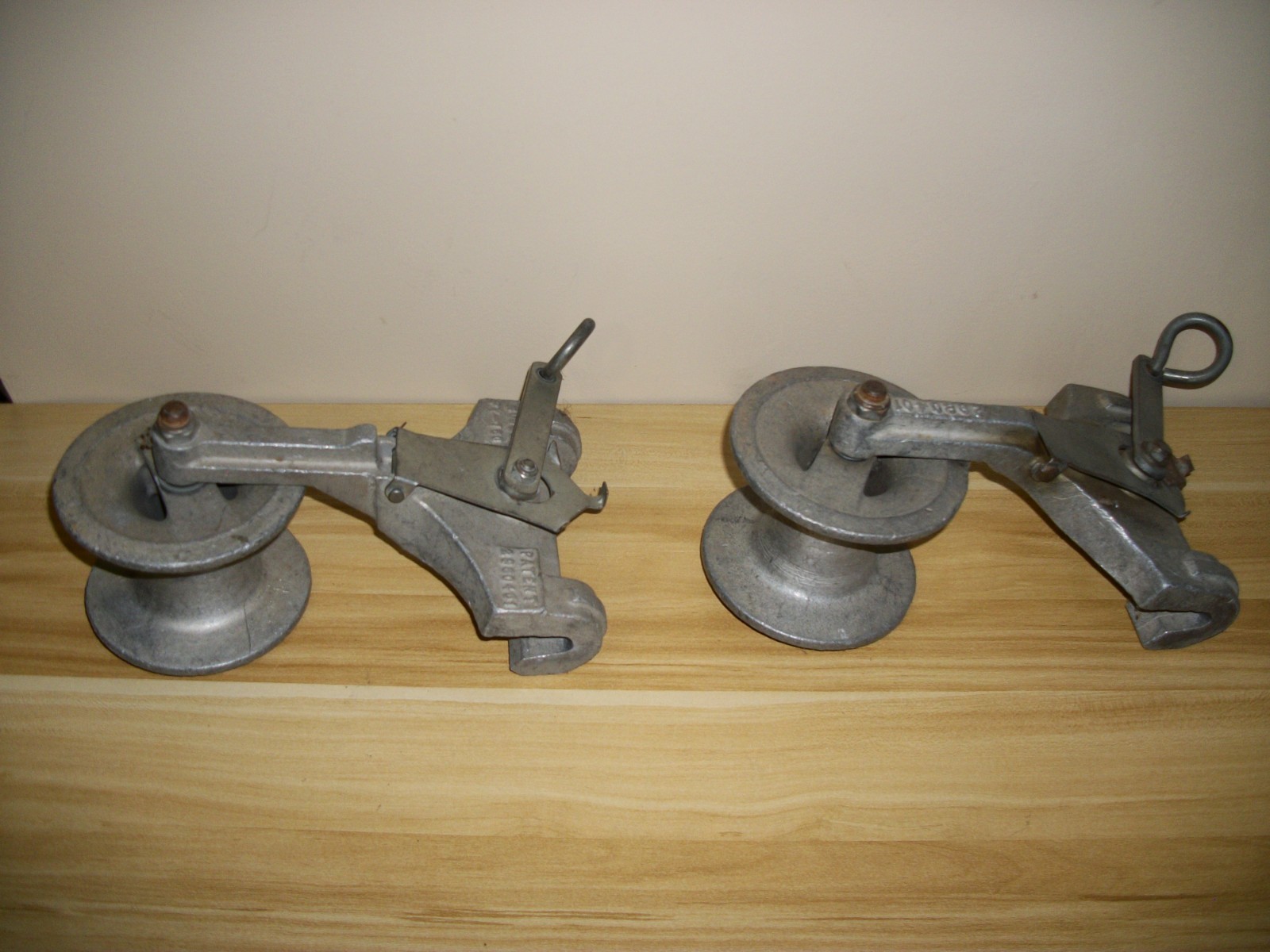 LOT OF 2 LEMCO PY-750 PULLY  2-WAY ROLLER CABLE BLOCK  LINESMAN   FREE SHIPPING