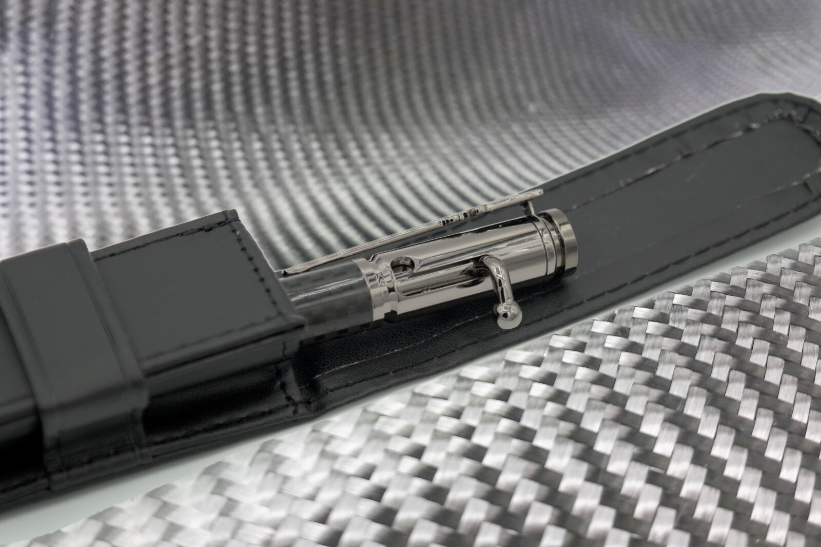Bolt Action Pen in Gun Metal with Carbon Fiber Barrel PU Leather Case