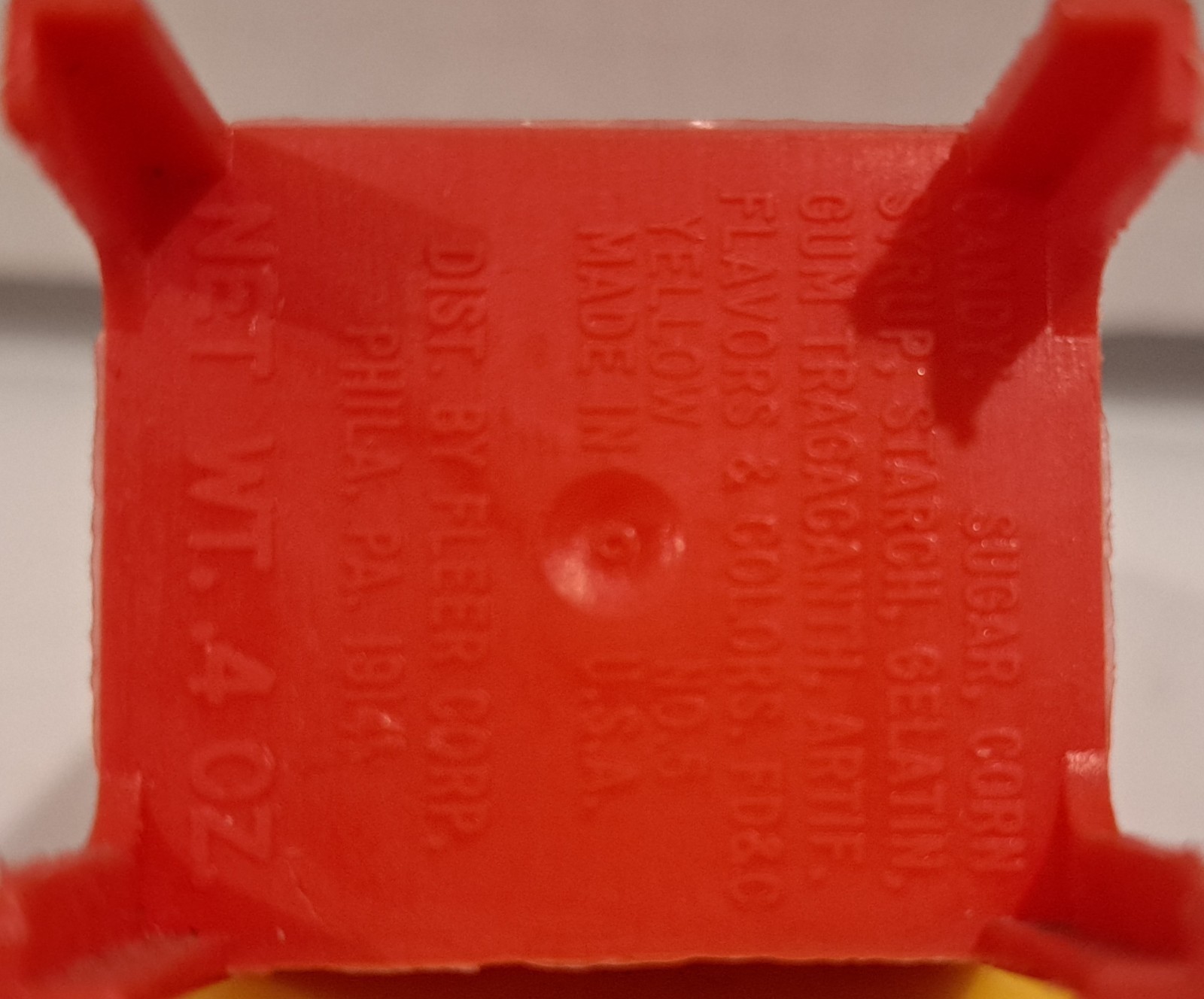 Vintage 1984 Fleer MAILBOX Candy Container 2.75” Red Plastic Flip Lid