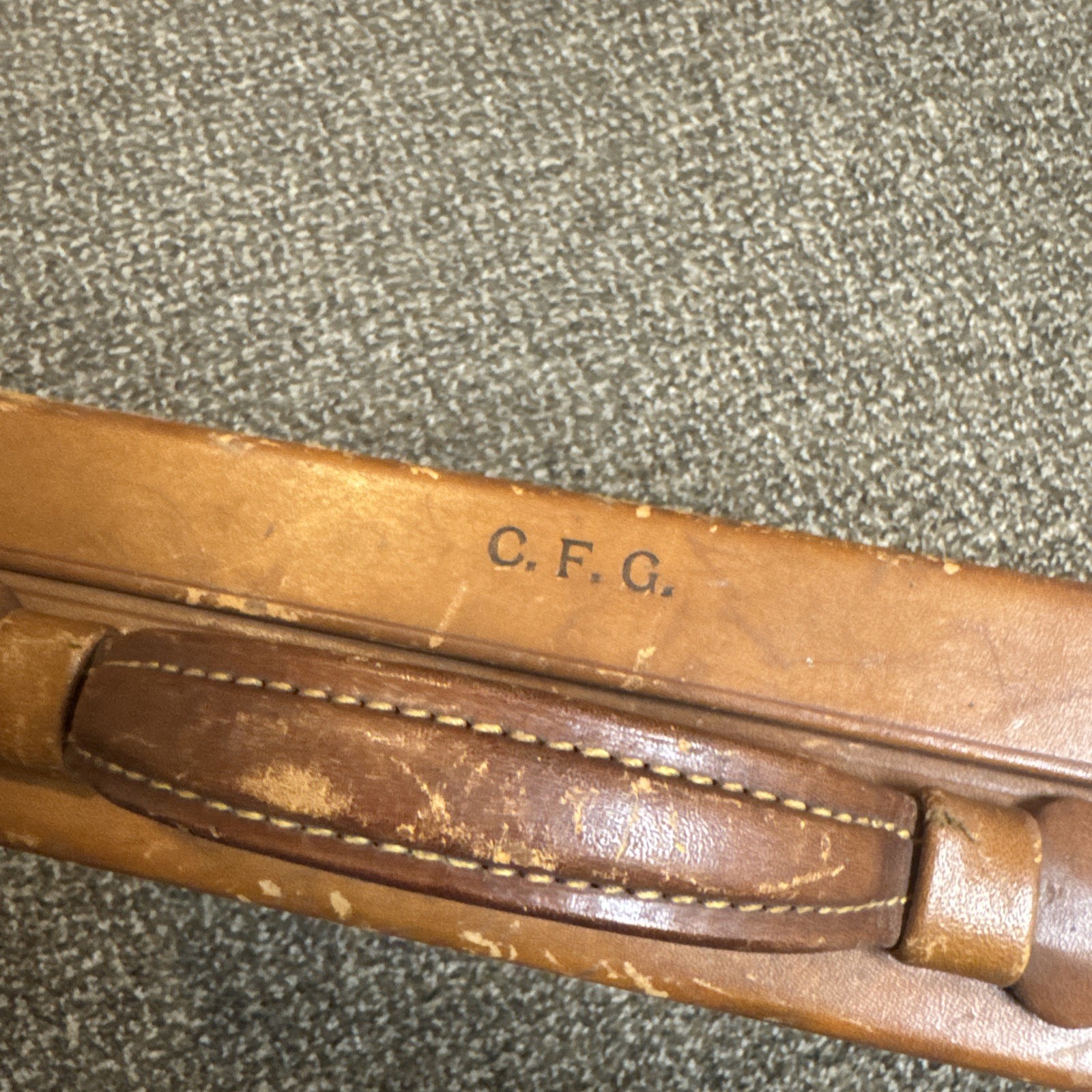 Abercrombie & Fitch Leather Prohibition Bootlegger Briefcase Liquor Flask 2x64oz